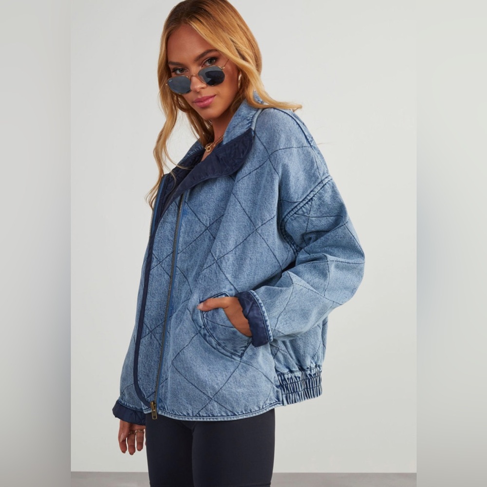 Xander Quilted Denim Jacket - Medium
Wash size medium